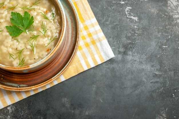 Пошаговый рецепт вкусного куриного рисового супа для всей семьи